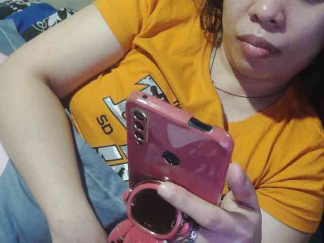 Cassiee webcam