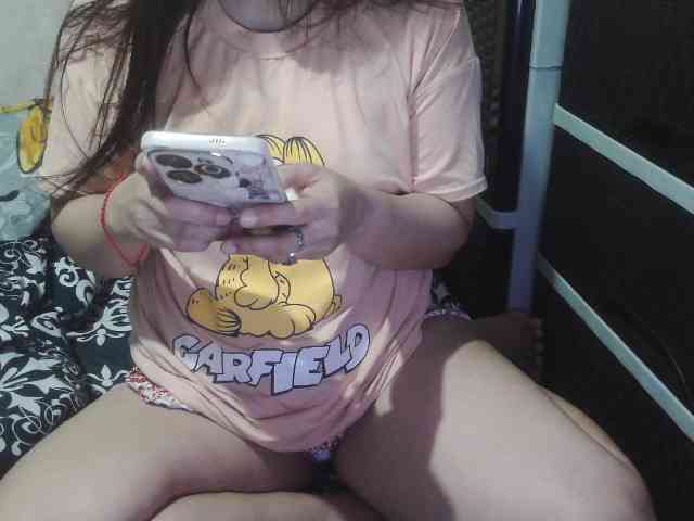 Cassiee webcam