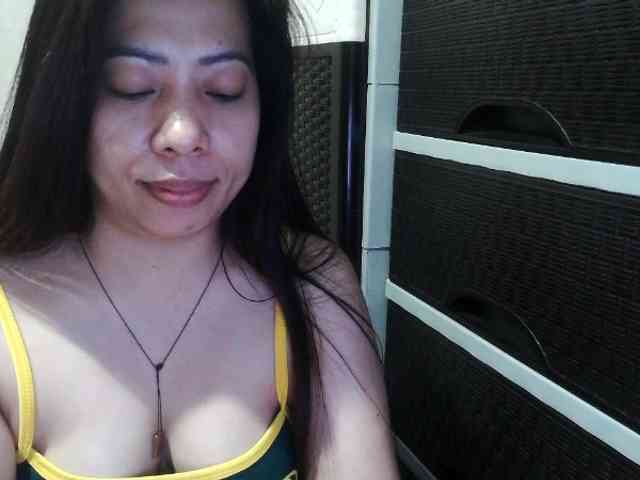Cassiee webcam