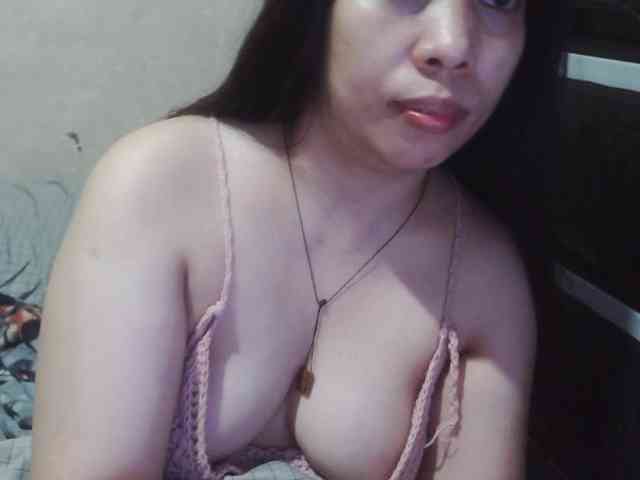 Cassiee webcam