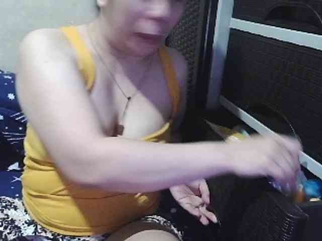 Cassiee webcam