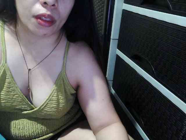 Cassiee webcam