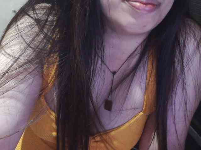 Cassiee webcam