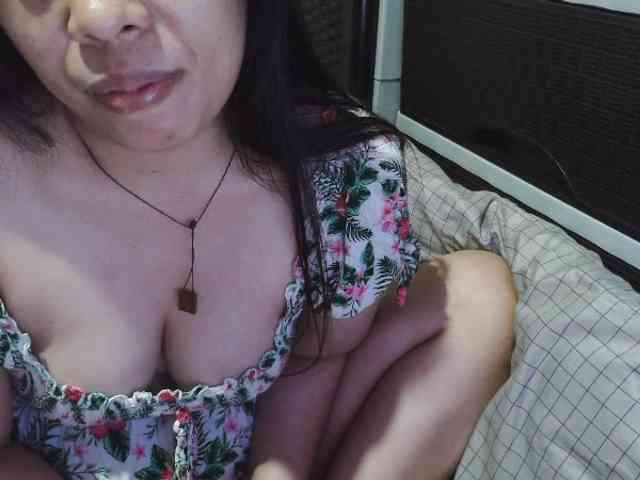 Cassiee webcam
