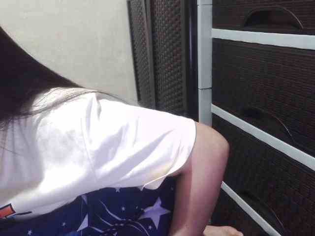 Cassiee webcam