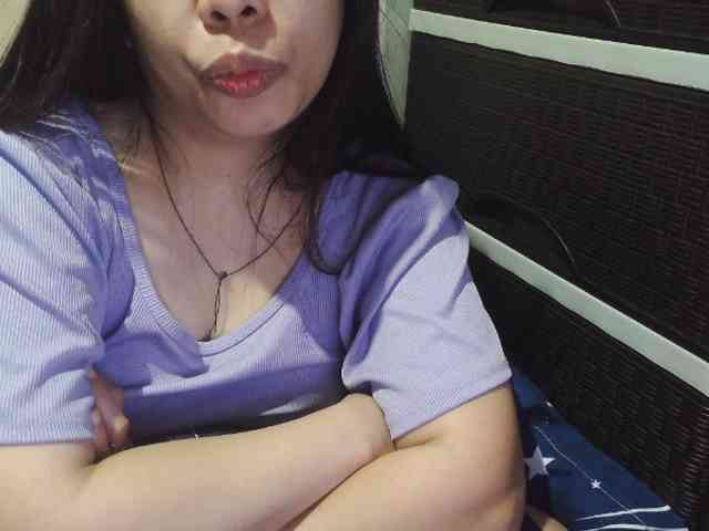 Cassiee webcam