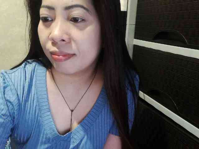 Cassiee webcam