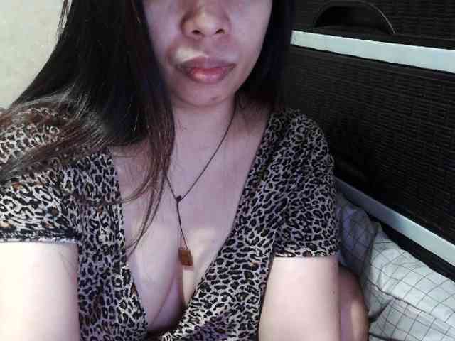 Cassiee webcam