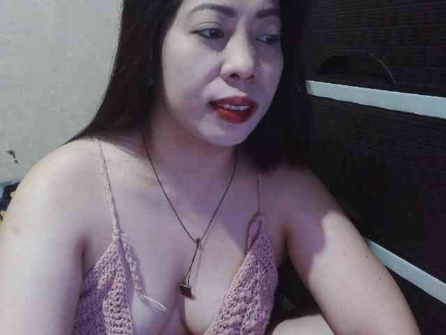 Cassiee webcam
