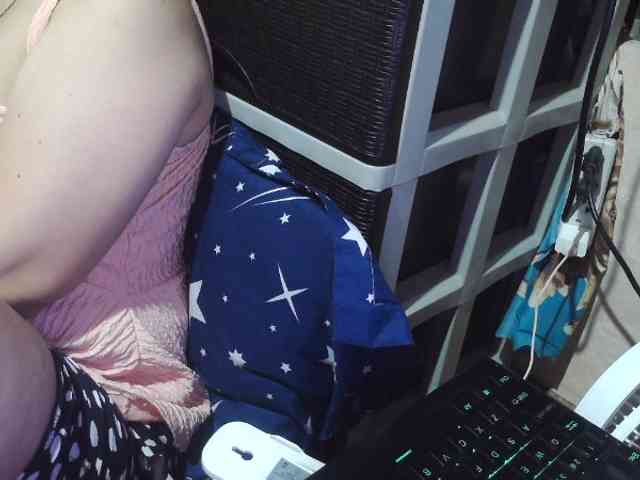 Cassiee webcam