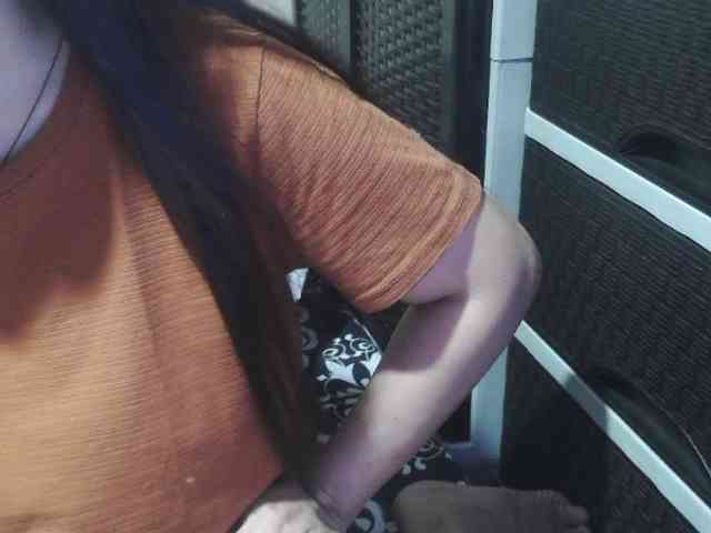 Cassiee webcam