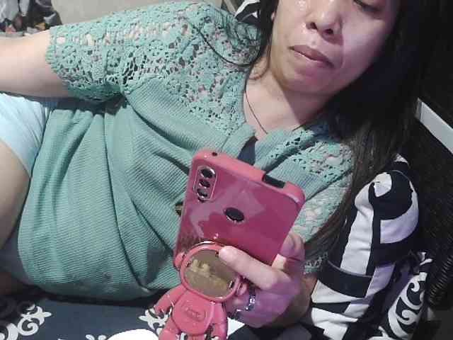 Cassiee webcam