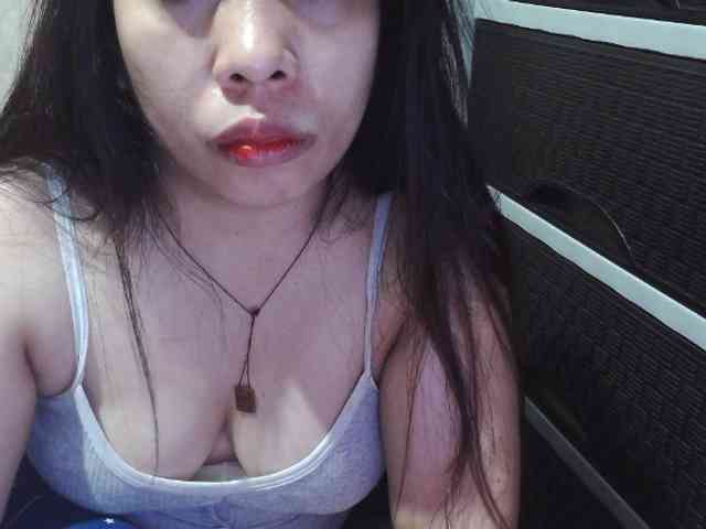 Cassiee webcam