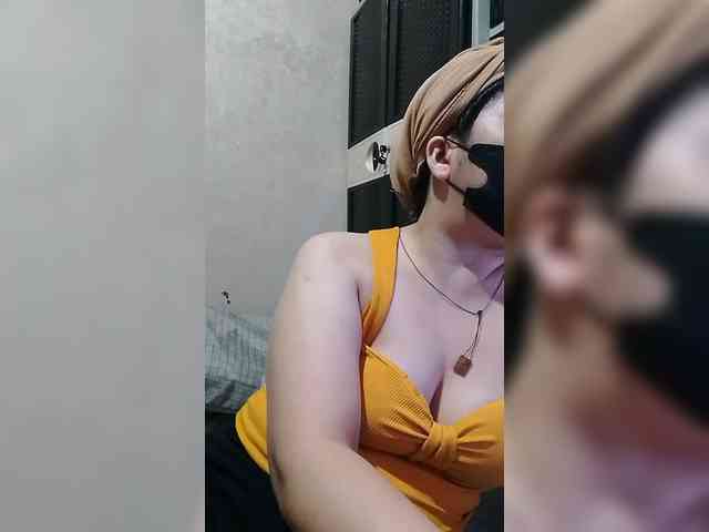 Cassiee webcam