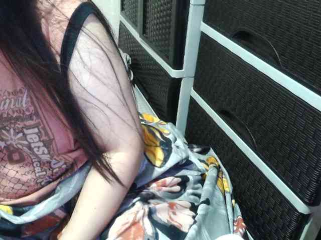Cassiee webcam