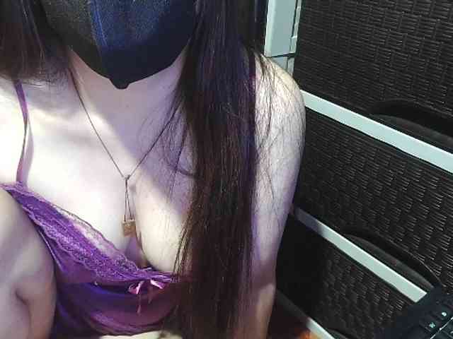 Kazzandra webcam