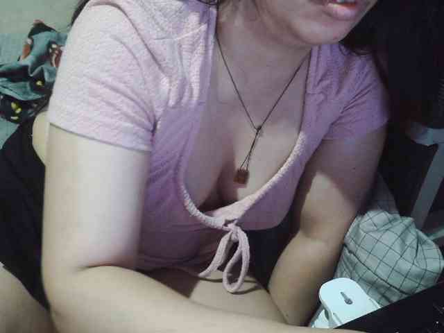 Cassiee webcam