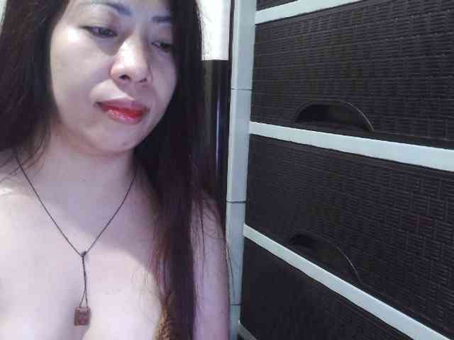 Cassiee webcam