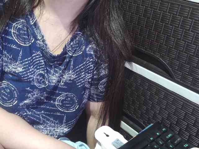 Cassiee webcam