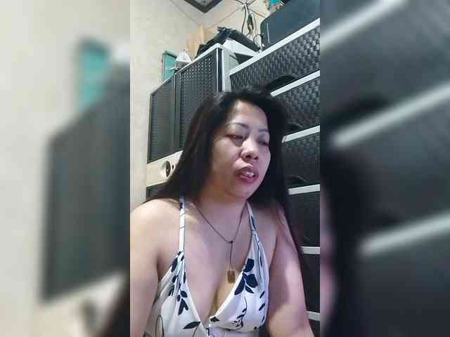 Cassiee webcam