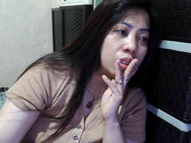 Cassiee webcam