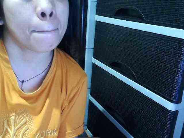 Cassiee webcam