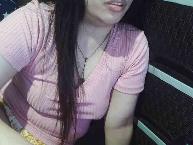 Cassiee webcam