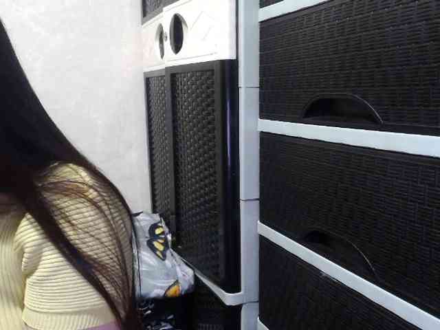 Cassiee webcam