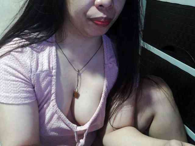 Cassiee webcam