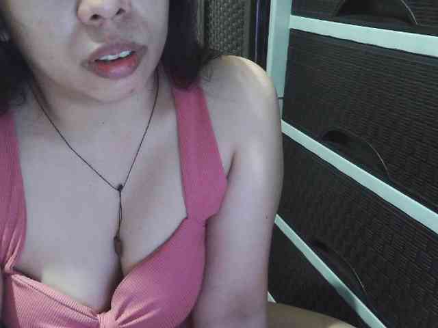 Cassiee webcam