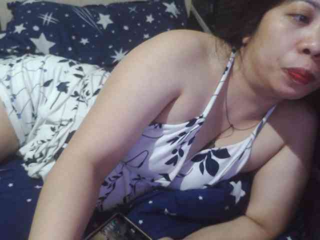 Cassiee webcam