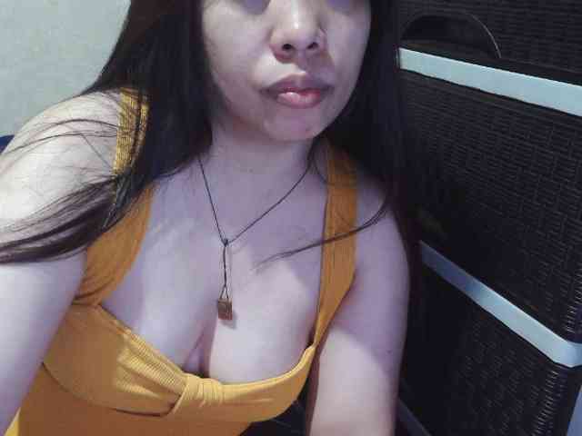 Cassiee webcam