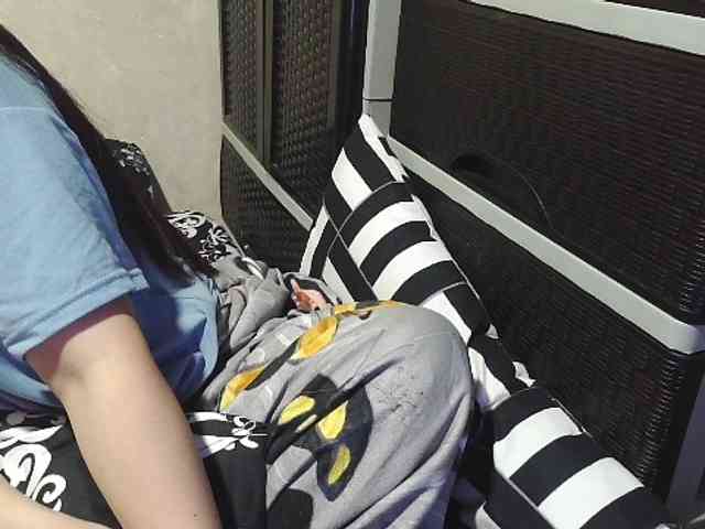 Cassiee webcam