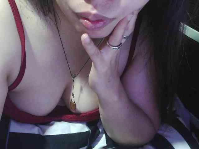 Kazzandra webcam