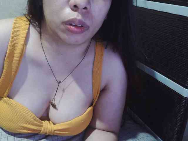 Cassiee webcam