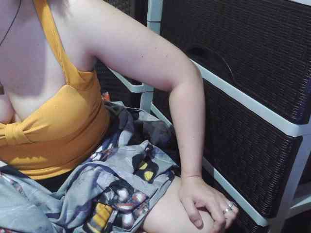 Cassiee webcam
