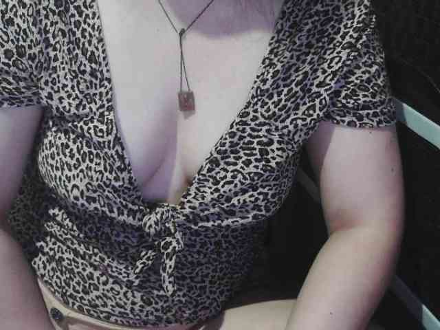 Cassiee webcam