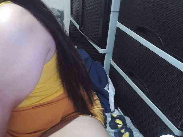 Cassiee webcam