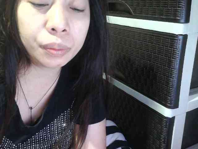 Cassiee webcam