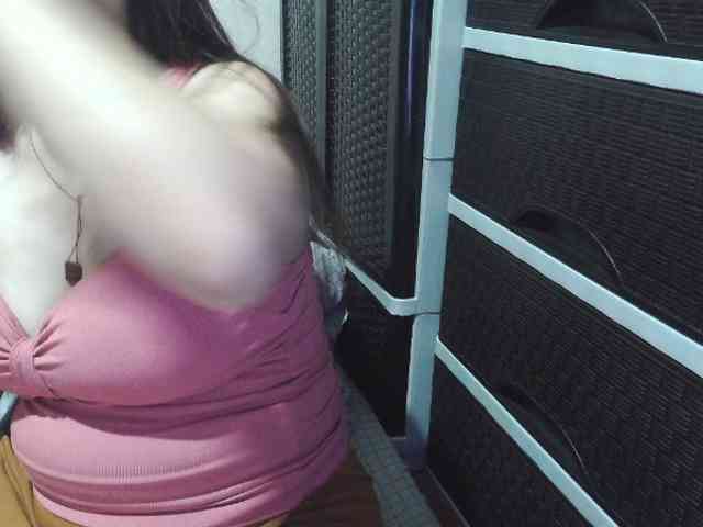 Cassiee webcam