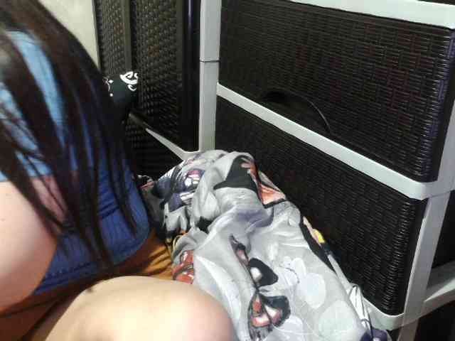 Cassiee webcam