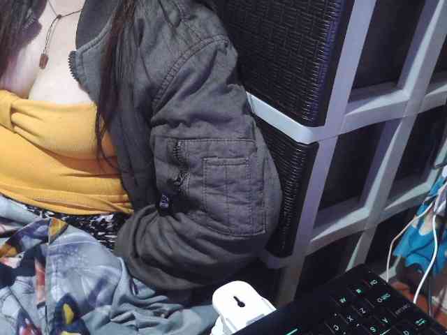 Cassiee webcam