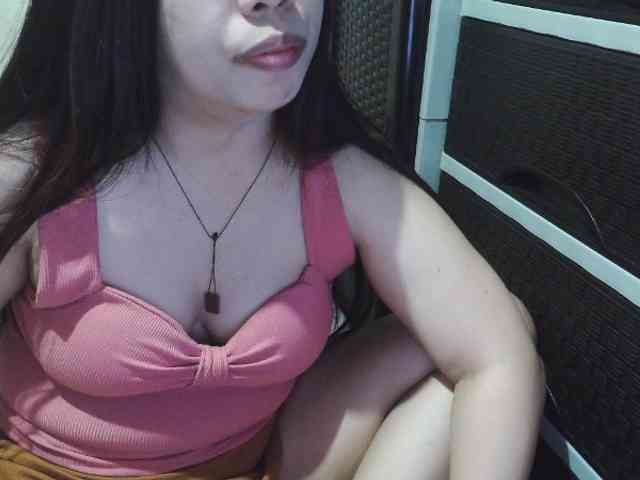Cassiee webcam