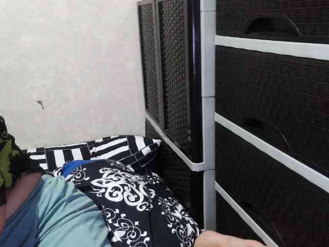 Cassiee webcam
