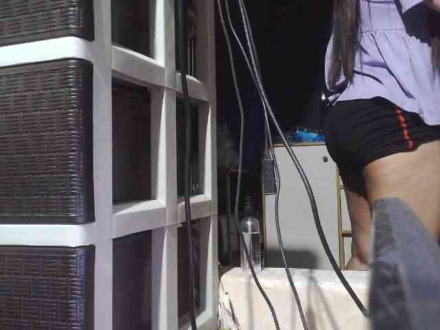 Cassiee webcam