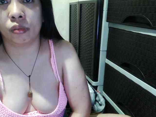 Cassiee webcam