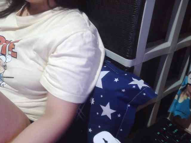 Cassiee webcam