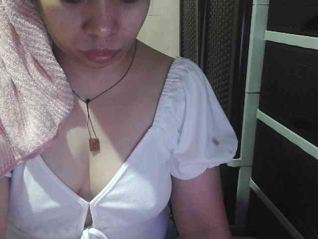 Cassiee webcam