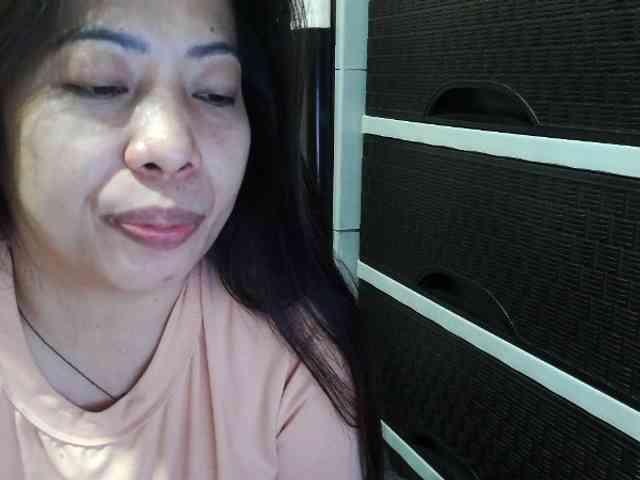 Cassiee webcam