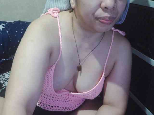 Cassiee webcam